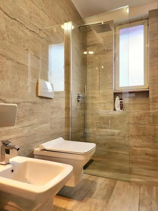 Apartment Toptani Central Deluxe Flat W 24H Check In Tirana