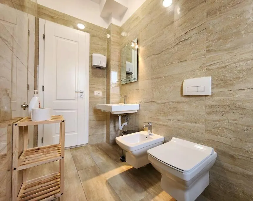 Toptani Central Deluxe Flat W 24H Check In Tirana Apartment